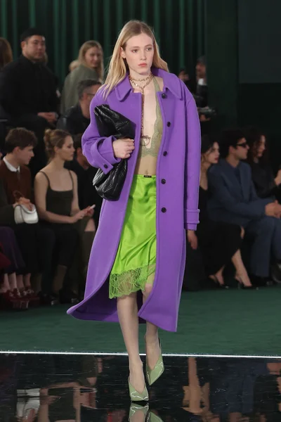 Look 37